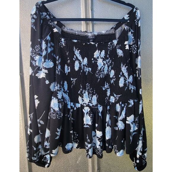 Torrid Blue on Black Floral Long Sleeve Shirred Top Size 2 - Picture 1 of 10